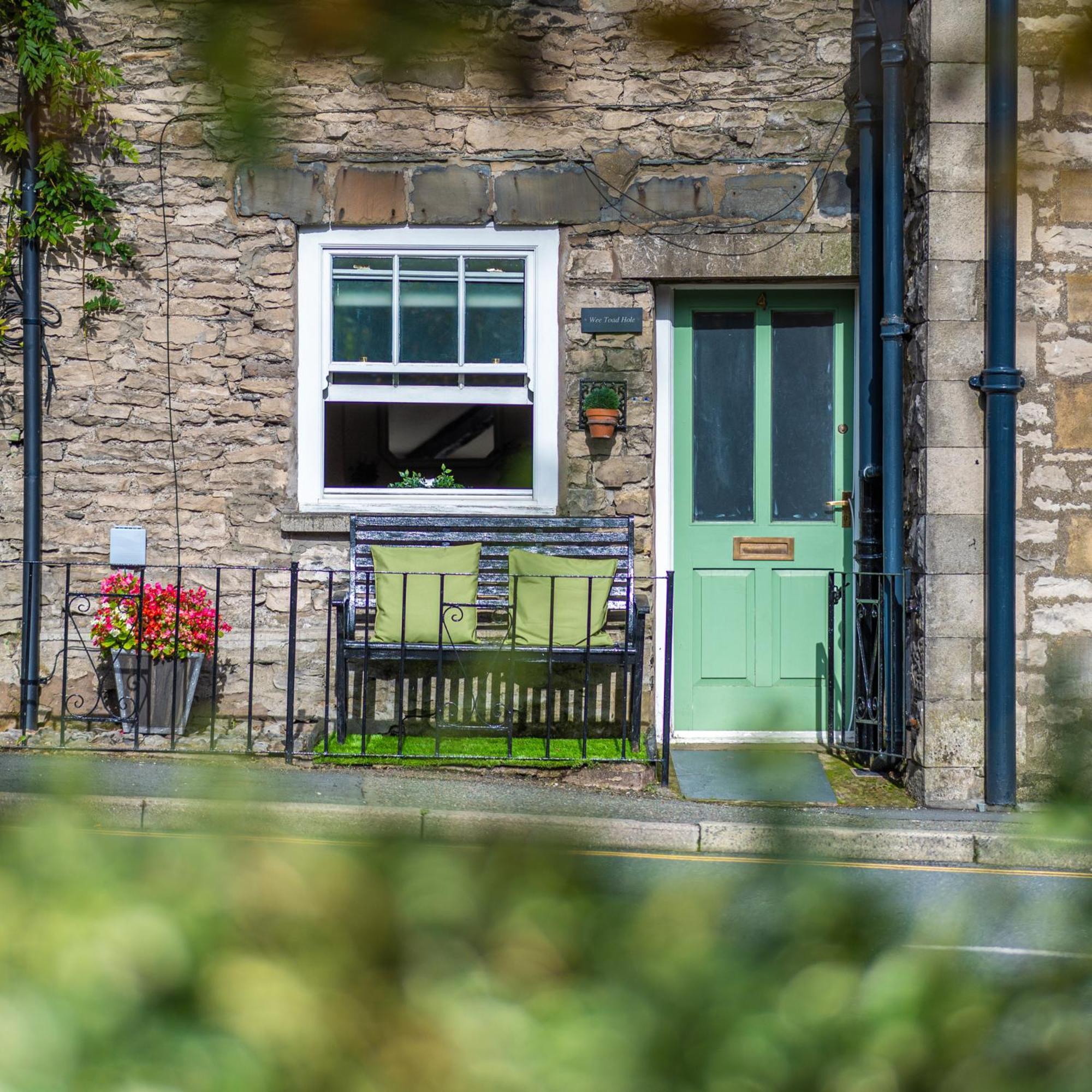 Wee Toad Hole Heart Of Kendal - Cottage Sleeps 4-6 - Dogs Welcome 外观 照片